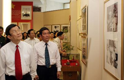 200 documents and items related President Ho Chi Minh on display